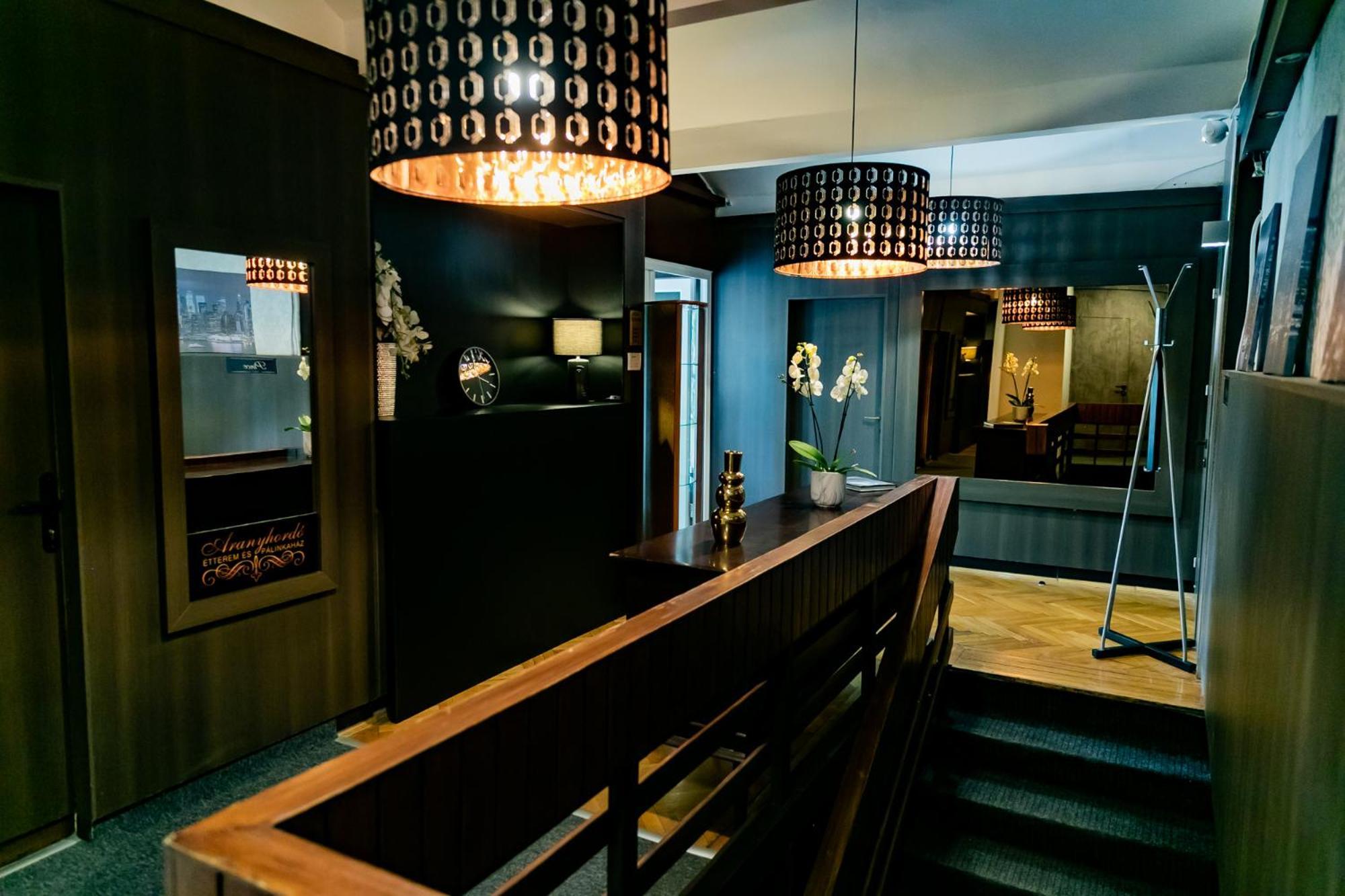 Dunaújváros Motel1- A Megfizetheto Luxus! מראה חיצוני תמונה